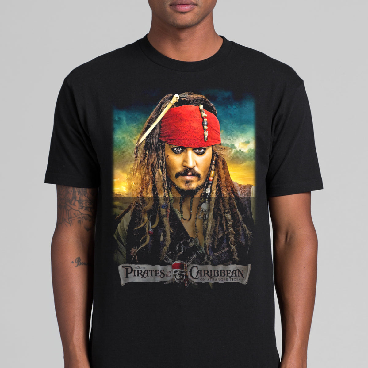 Captain Jack Sparrow Pirates of the Caribbean T-shirt Movie Tee