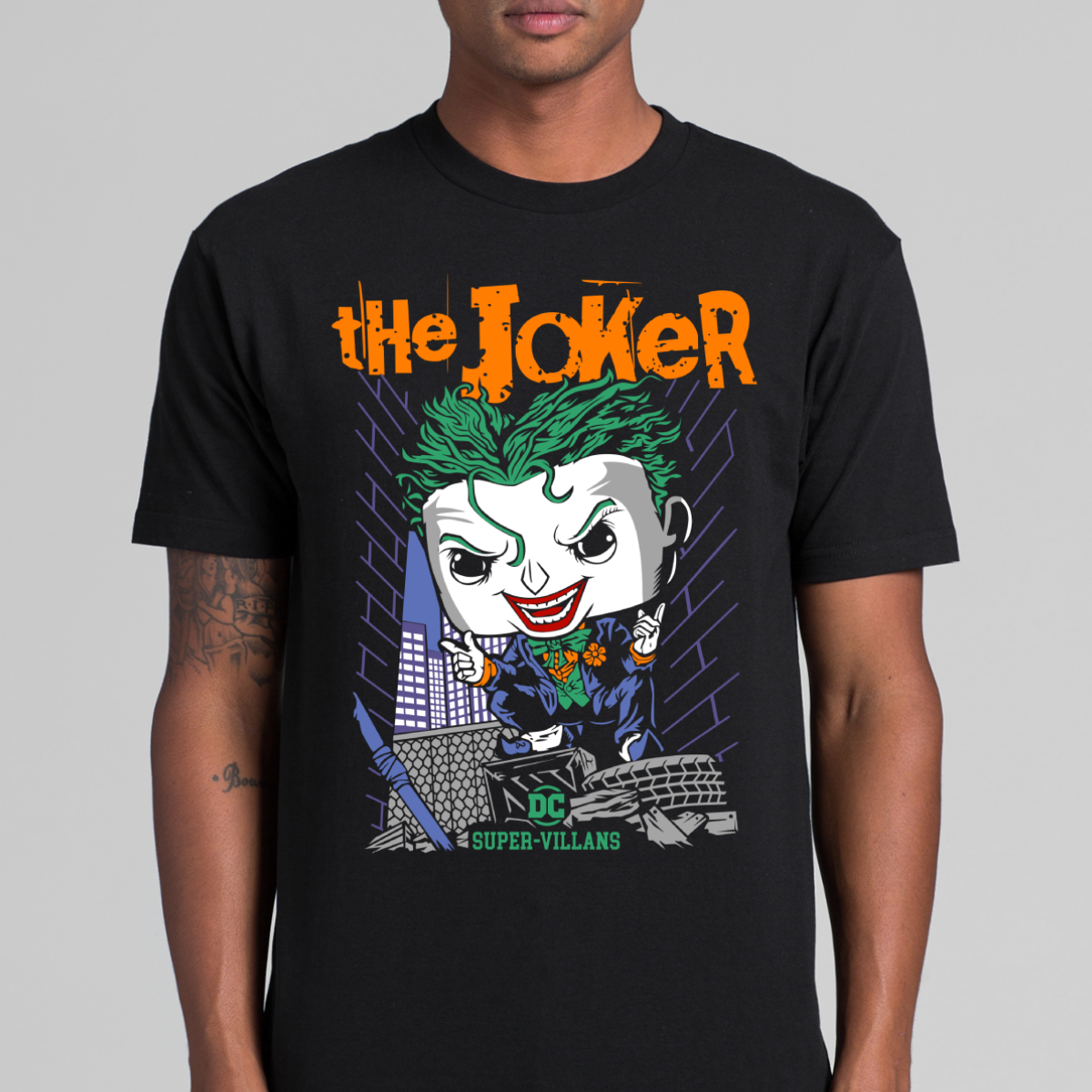 Funko Pop! The Joker T-Shirt DC Universe Tee