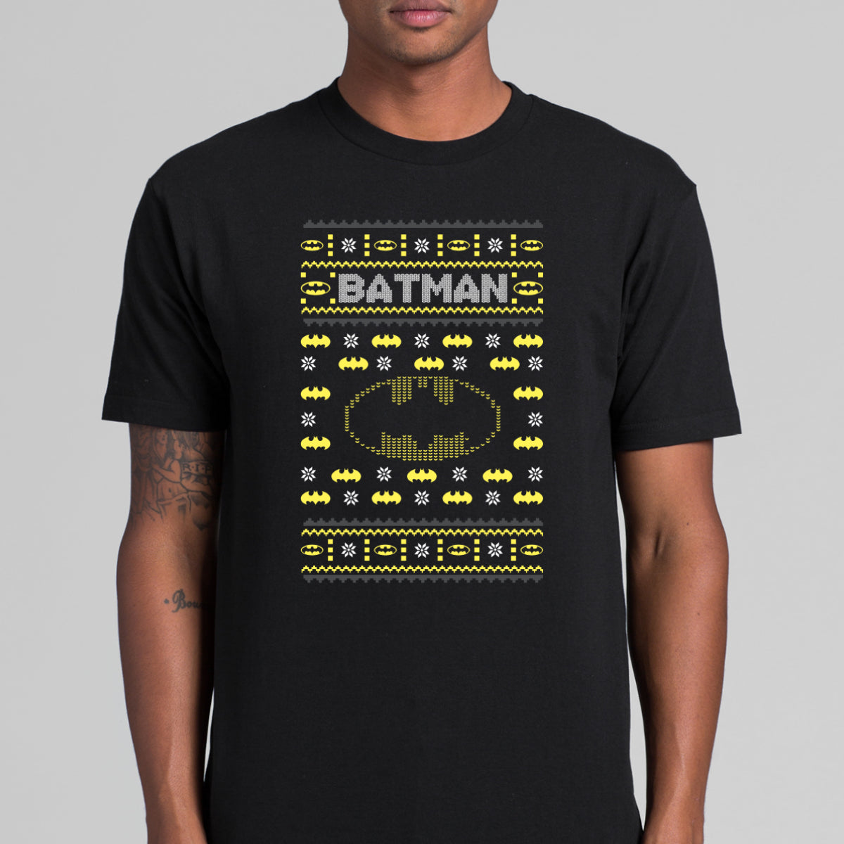 Batman Christmas T-Shirt DC Unvierse Tee